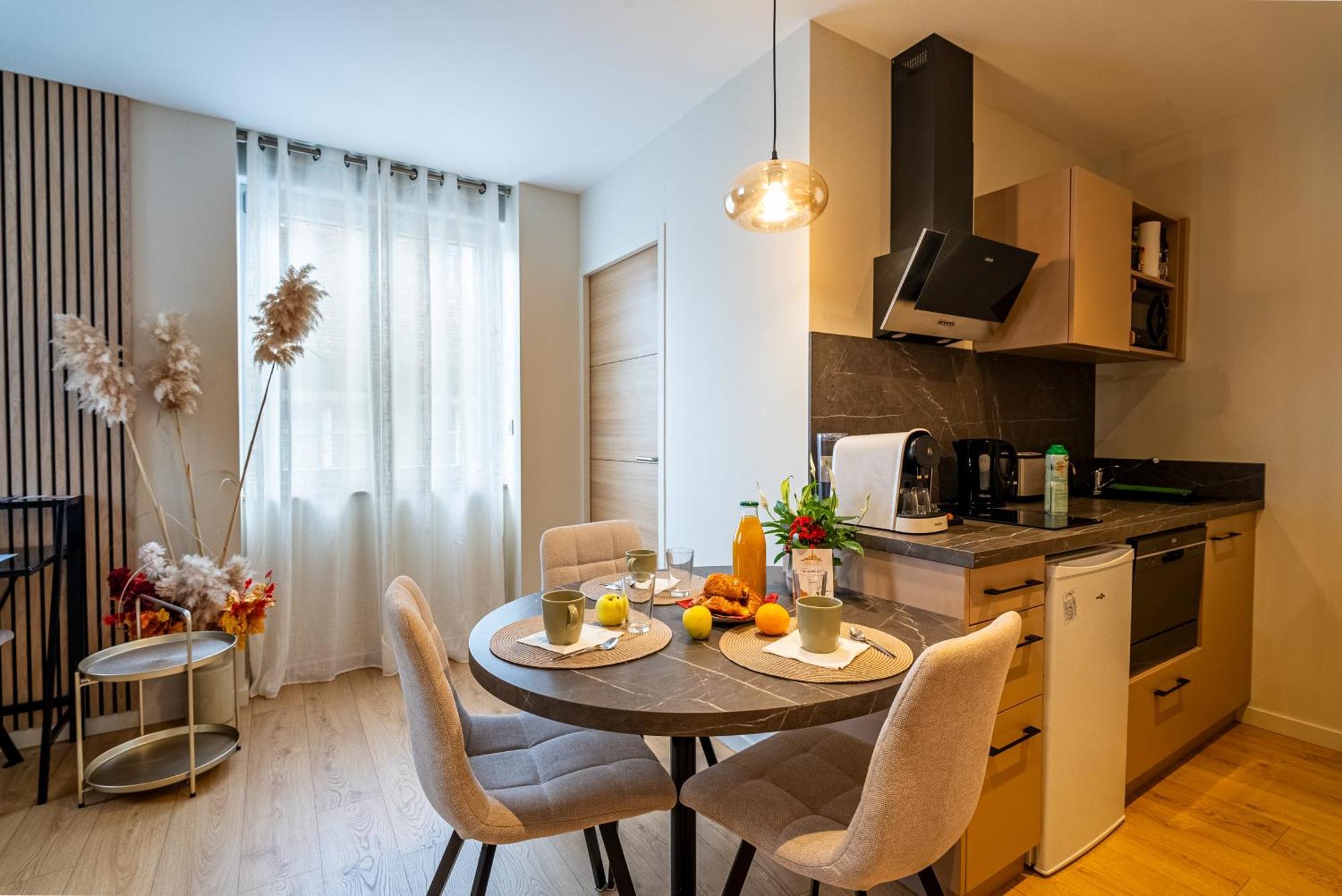 Апартаменты Au Duplex D'Or Centre Historique Безансон Экстерьер фото
